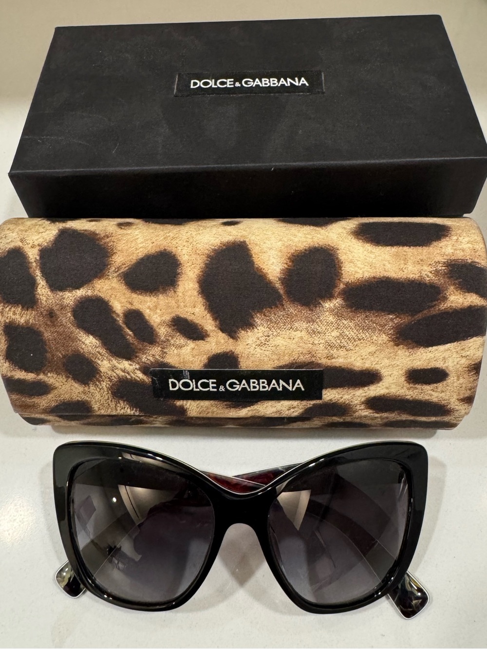 Dolce & Gabbana Black Oversized Cat-Eye Sunglasses with Leopard Case